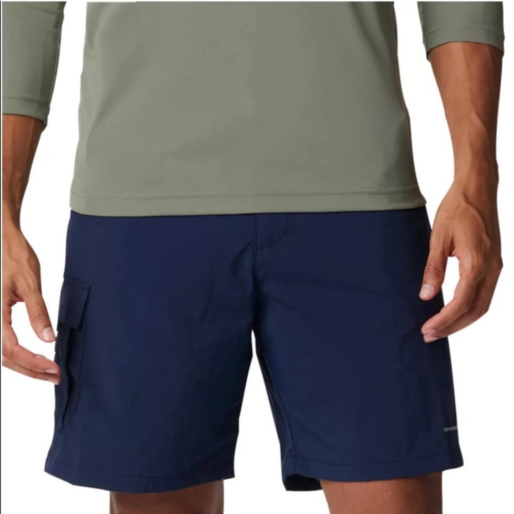 Columbia PFG Omni-Shade 50spf NWT Men’s shorts in dark navy